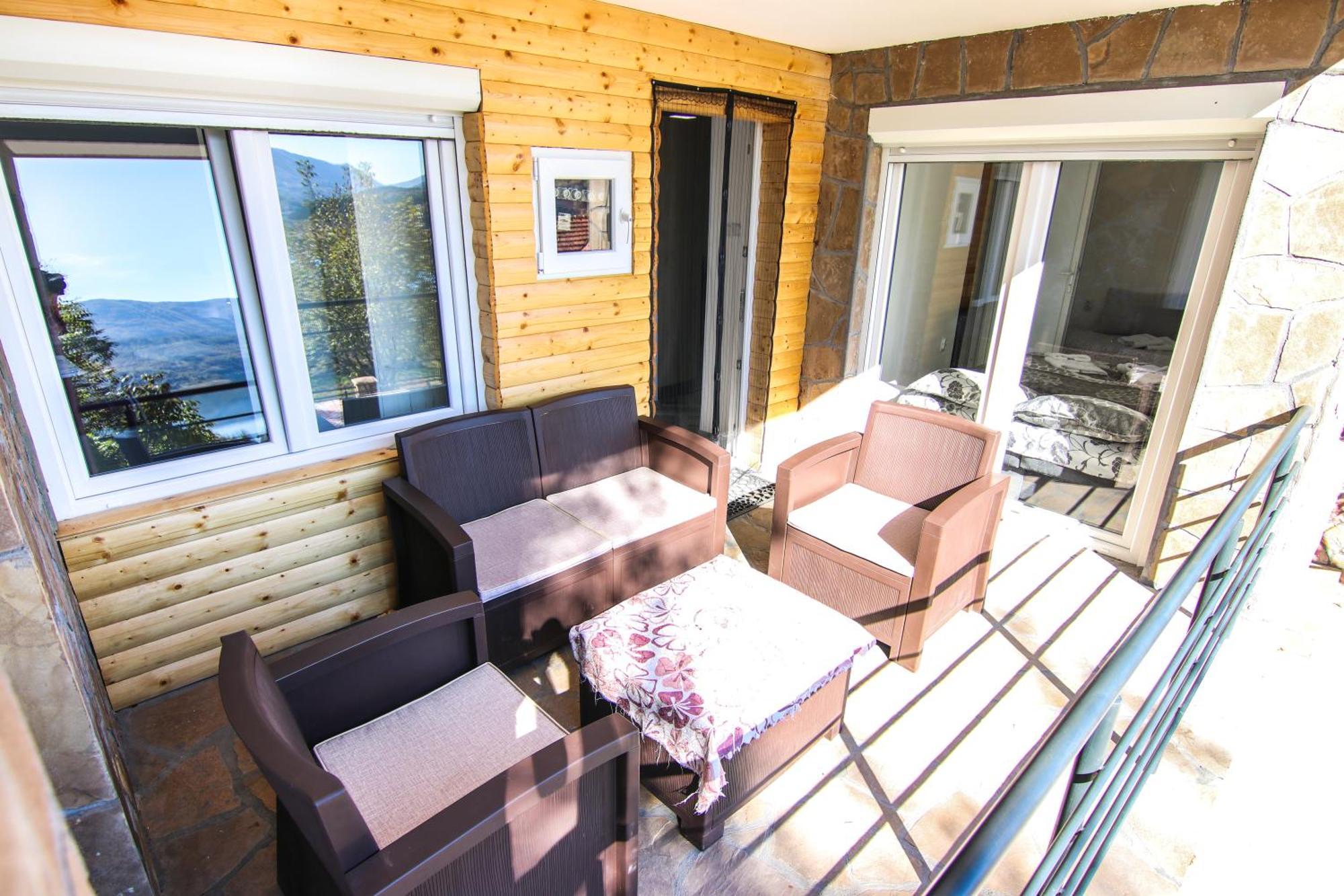 Apartment Nemir Zavojsko Jezero *
