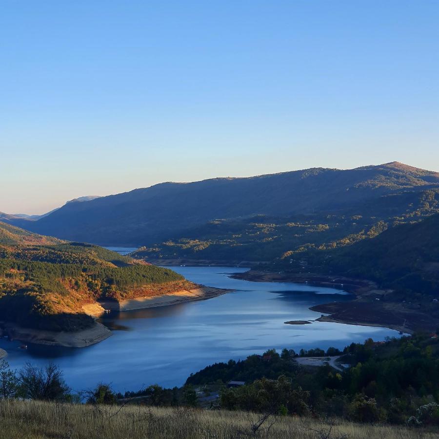 Nemir Zavojsko Jezero * Pirot
