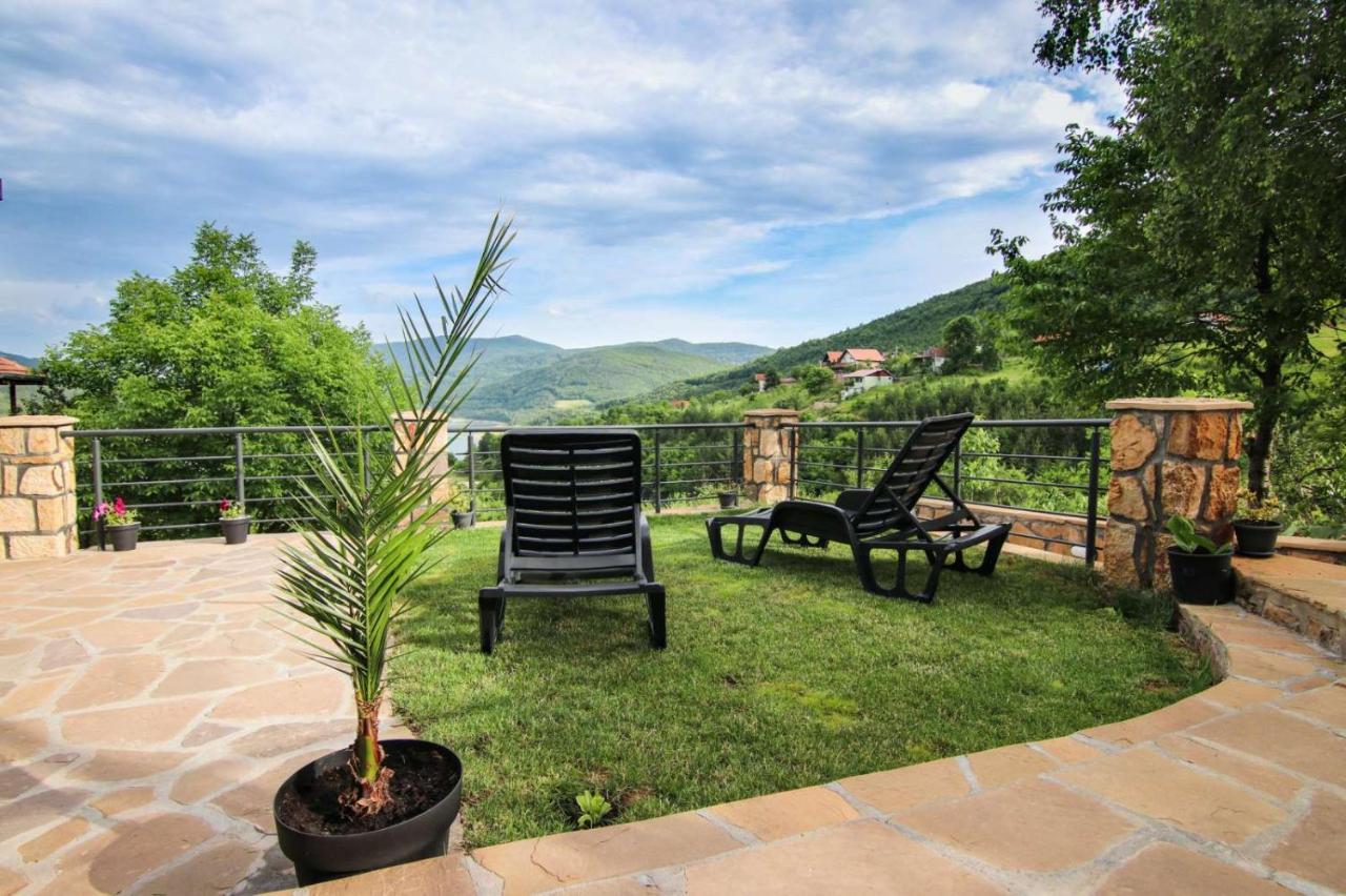 Nemir Zavojsko Jezero Apartment