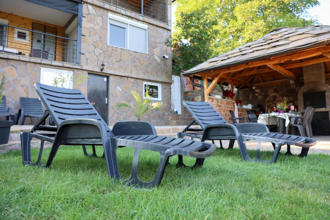 Nemir Zavojsko Jezero Apartment *