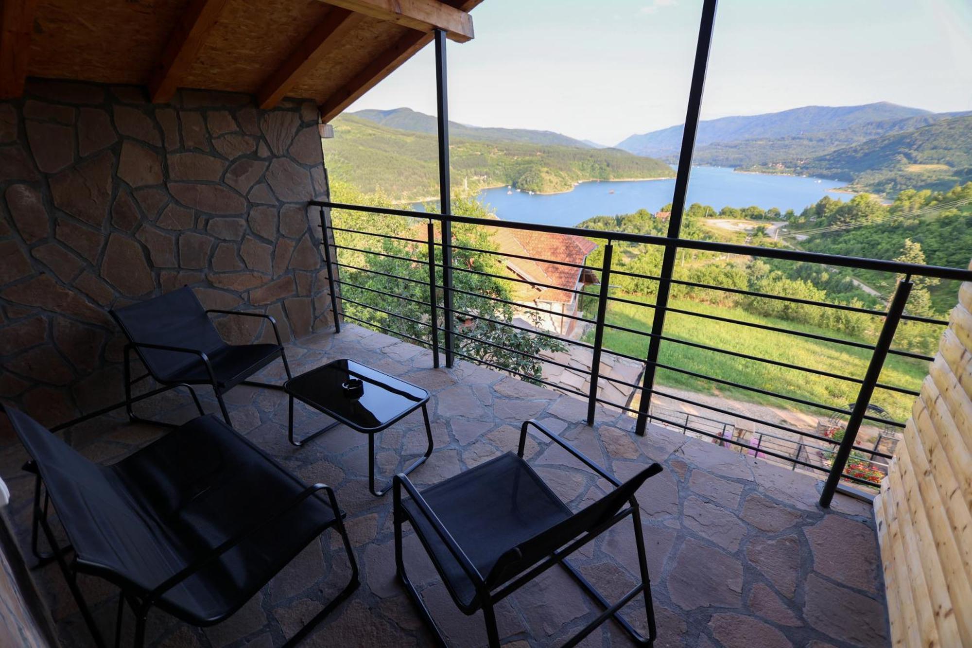 Nemir Zavojsko Jezero Apartment *